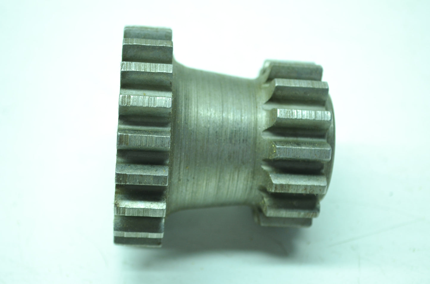 OEM Harley-Davidson 35282-59 Main Shaft Gear 2nd NOS