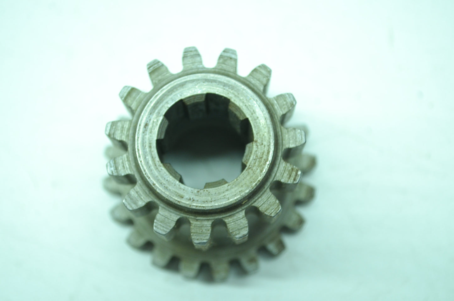 OEM Harley-Davidson 35282-59 Main Shaft Gear 2nd NOS