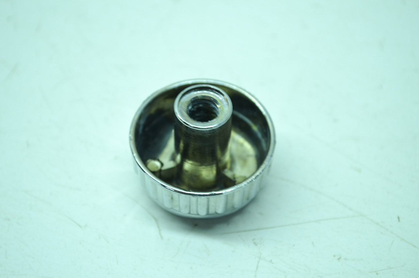 OEM Harley-Davidson 93005-77 Small Deco Knob NOS