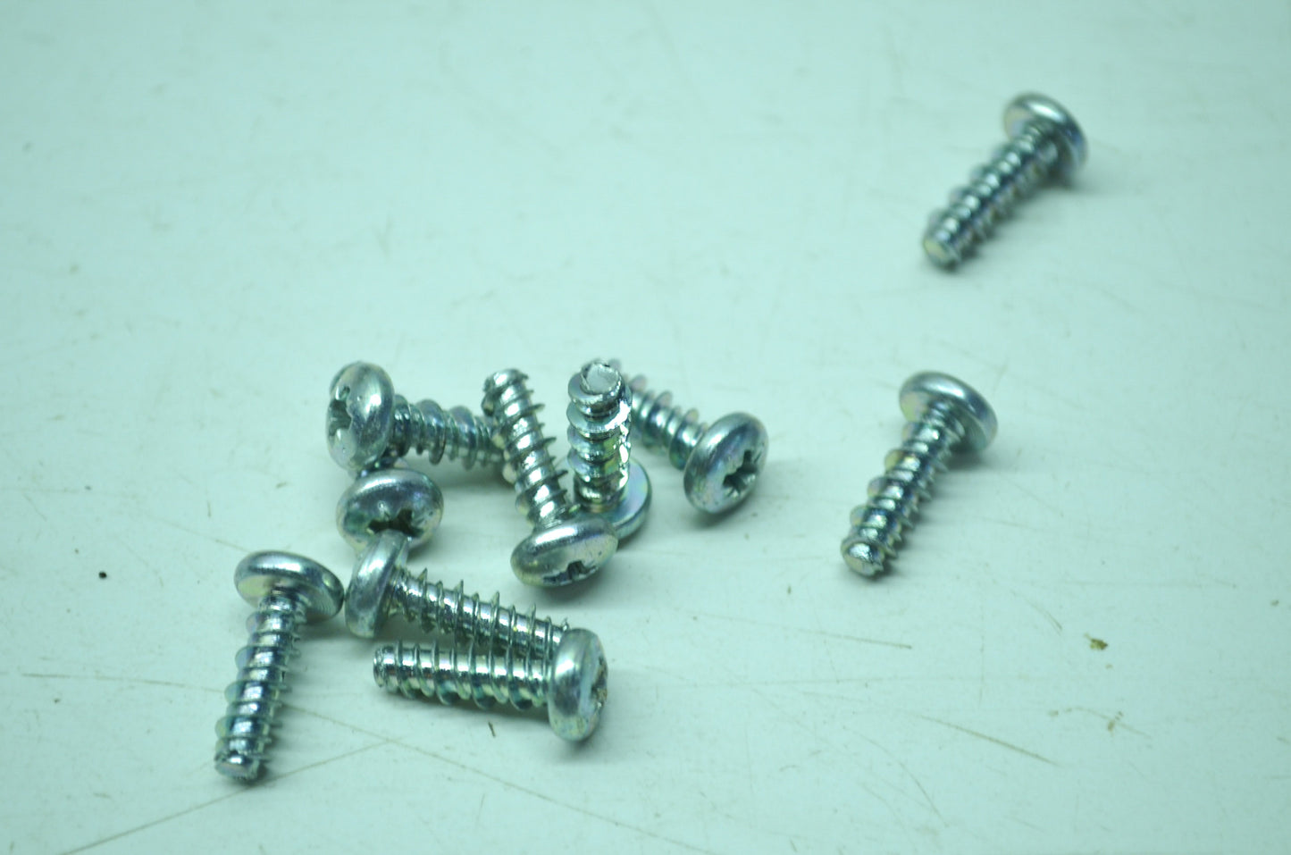 OEM Harley-Davidson 5209 Screw Qty 10 NOS