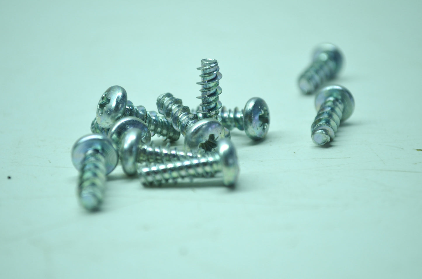 OEM Harley-Davidson 5209 Screw Qty 10 NOS