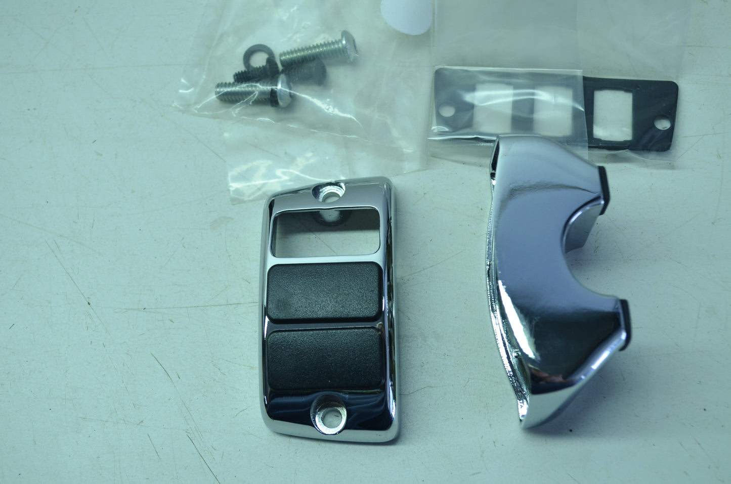 NEW OEM Harley Davidson Auxiliary Accessory Switch Housing 70255-02 NOS