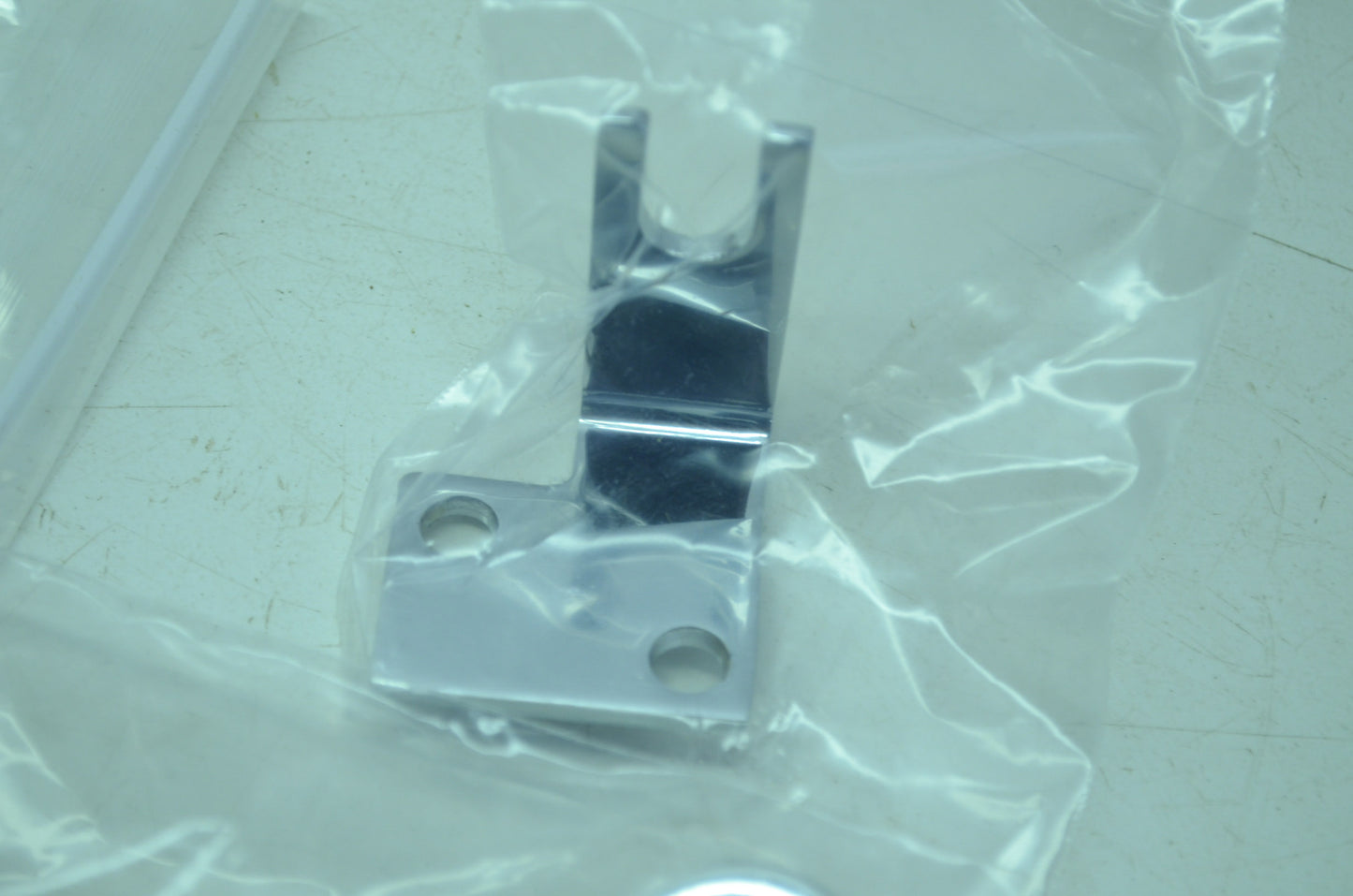 NEW OEM Harley Davidson Chrome Enricher Bracket Kit 16358-04 NOS