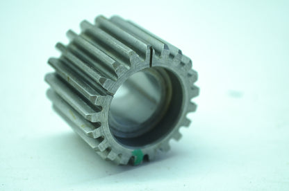 OEM Harley-Davidson 24010-54 Flywheel Shaft Pinion Gear NOS