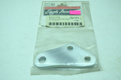 OEM Harley-Davidson 47117-77T Right Footrest Bracket NOS