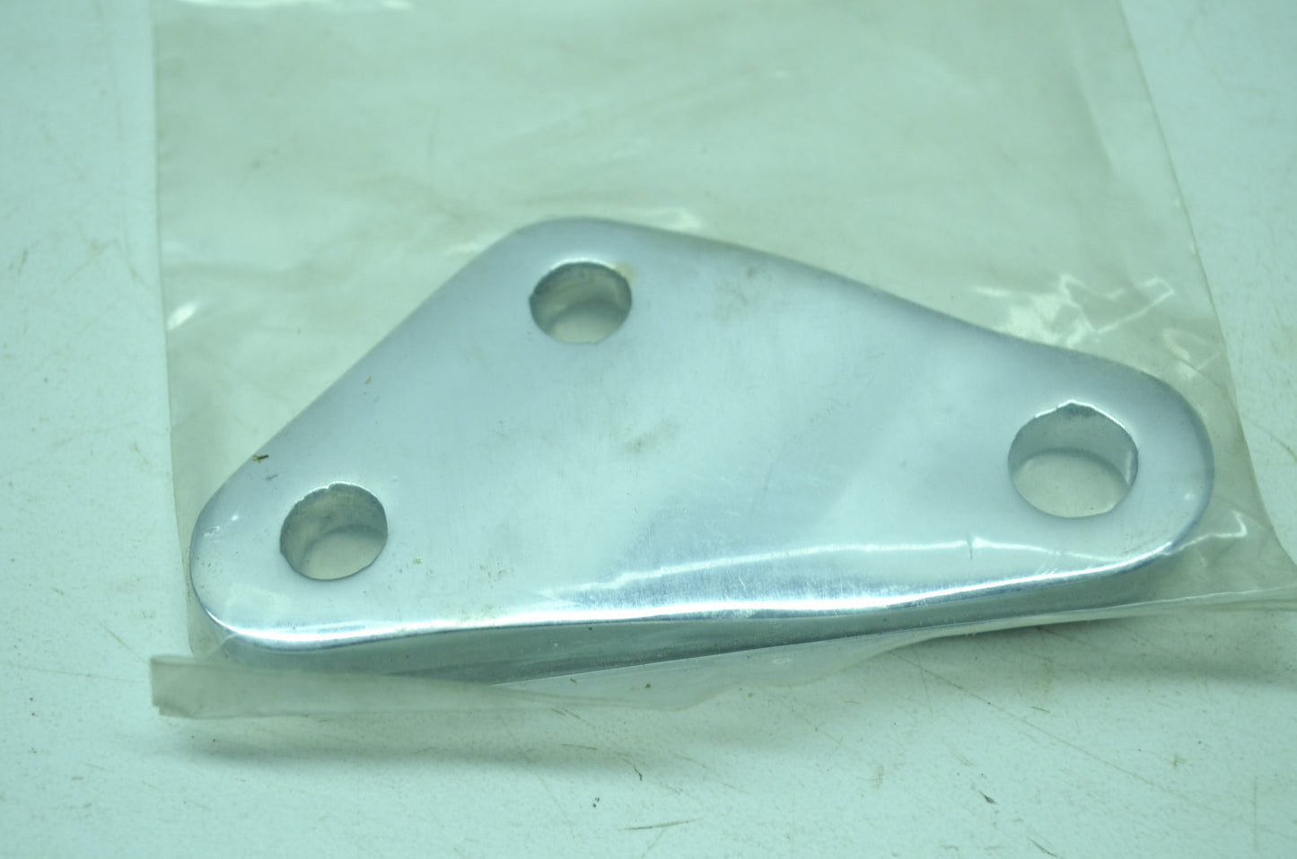 OEM Harley-Davidson 47117-77T Right Footrest Bracket NOS