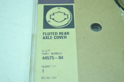 OEM Harley-Davidson 44575-04 Fluted Rear Axle Cover NOS