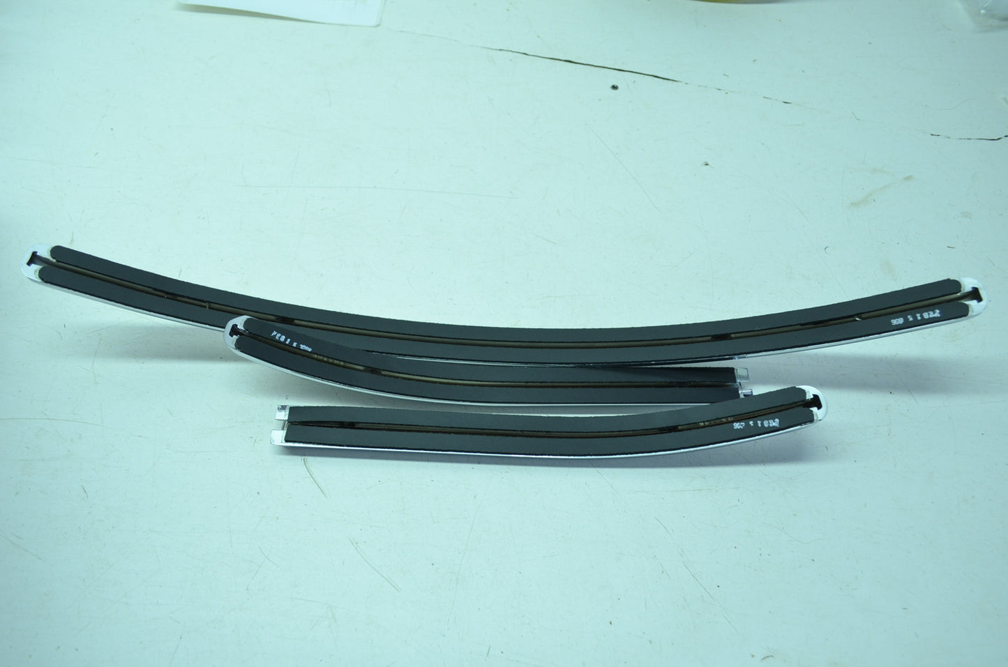 OEM Harley-Davidson 58310-95 Plain Chrome Windshield Trim NOS