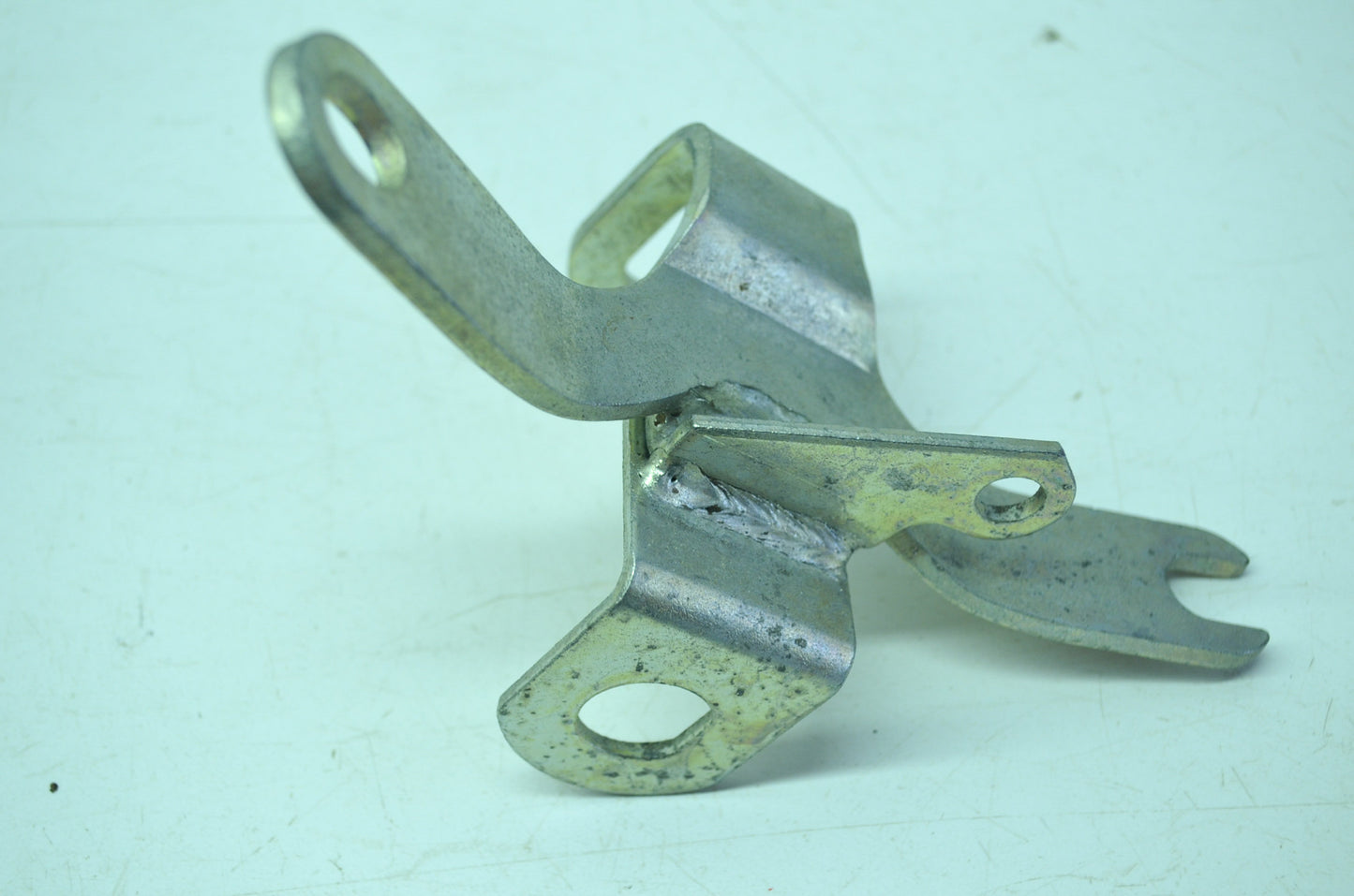 OEM Harley-Davidson 69029-81 Horn & Choke Bracket NOS