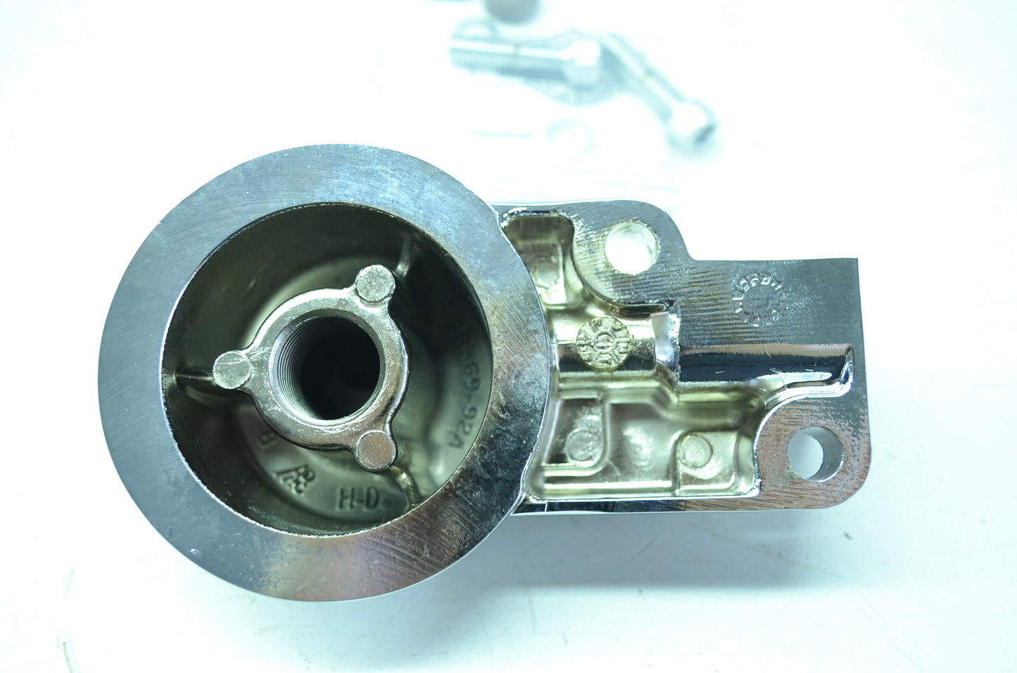 NEW OEM Harley-Davidson Oil Filter Bracket Kit 26415-98 NOS