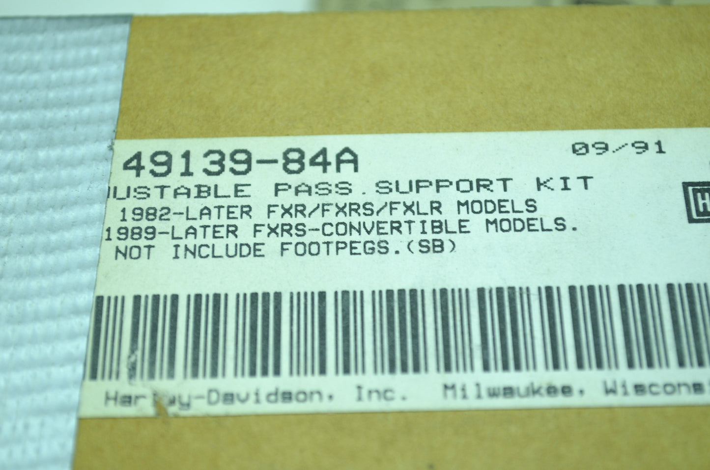 NEW OEM Harley-Davidson Adjustable Passager Foot Rest Kit 49139-84A NOS