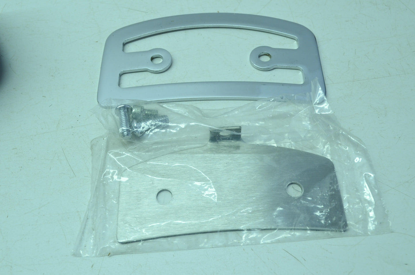 NEW OEM Harley Davidson Short Rail Backrest Pad 52992-98 NOS