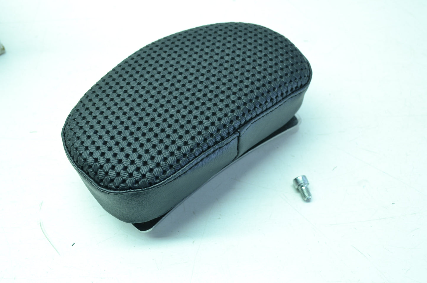 NEW OEM Harley Davidson Short Rail Backrest Pad 52648-96 NOS