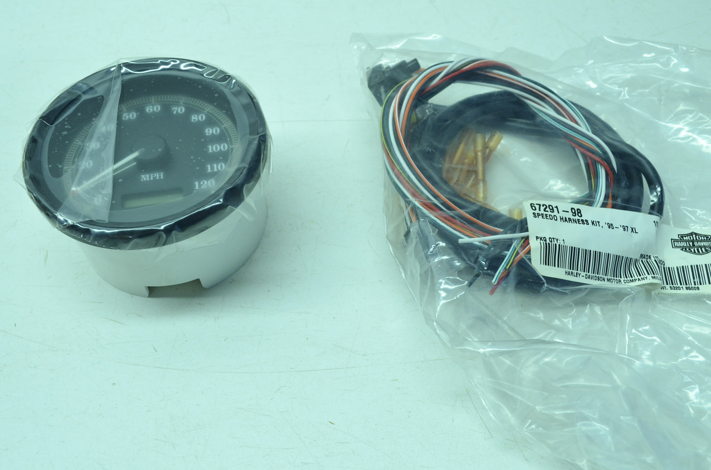 NEW OEM Harley Davidson Speedometer Kit 96-97 XL 883 DOM 67037-96B NOS
