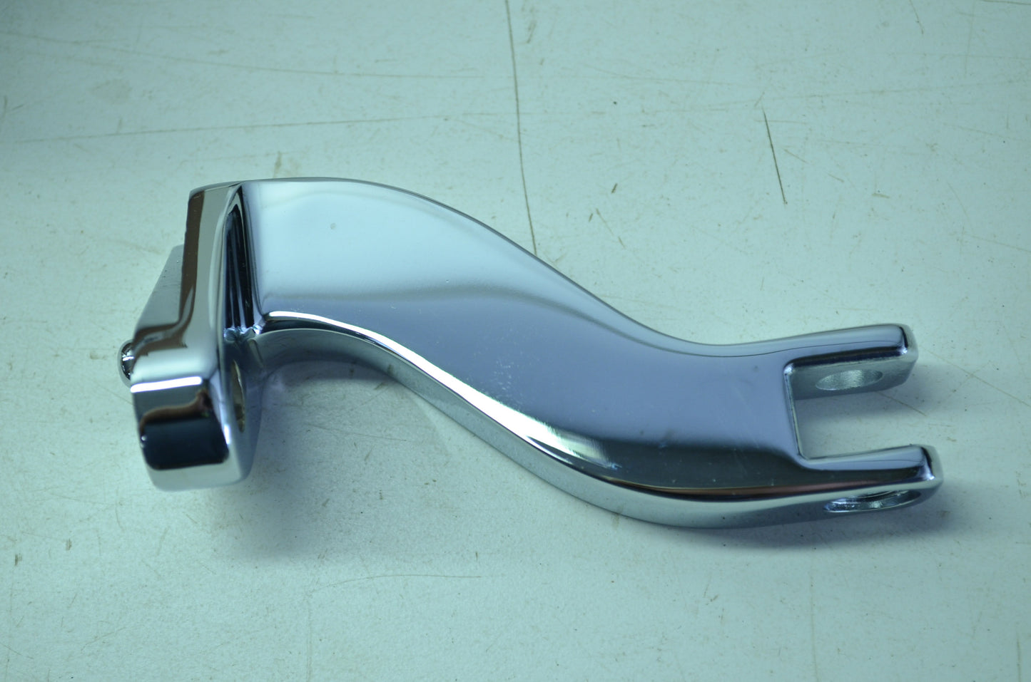 OEM Harley-Davidson 49036-04 Left Passenger Footpeg Support NOS