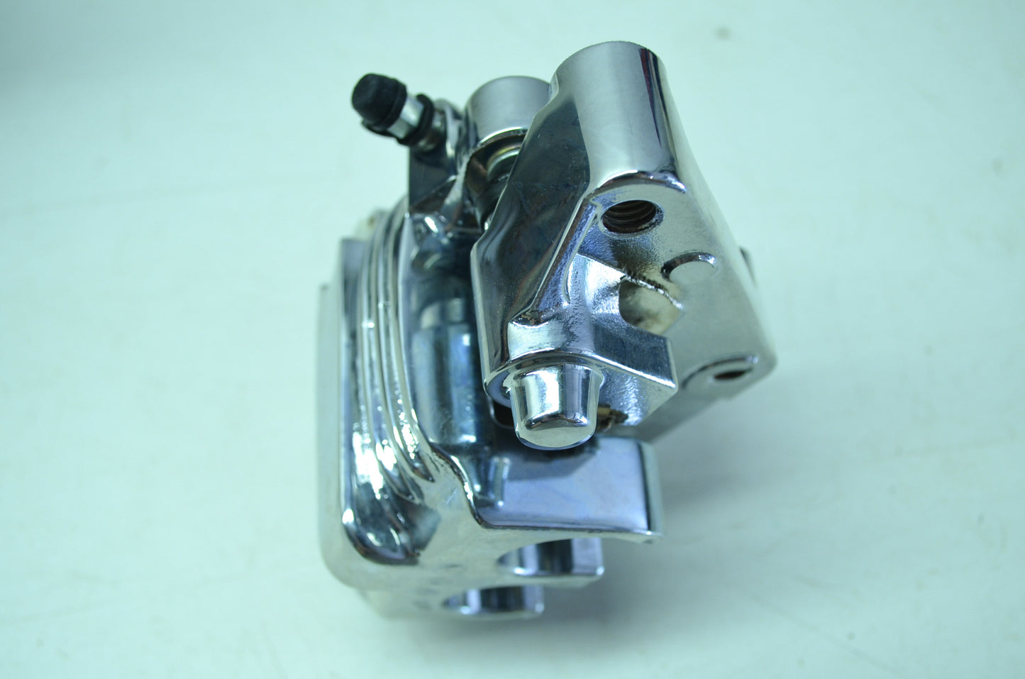 OEM Harley-Davidson 44545-04 Single Chrome Caliper Kit NOS