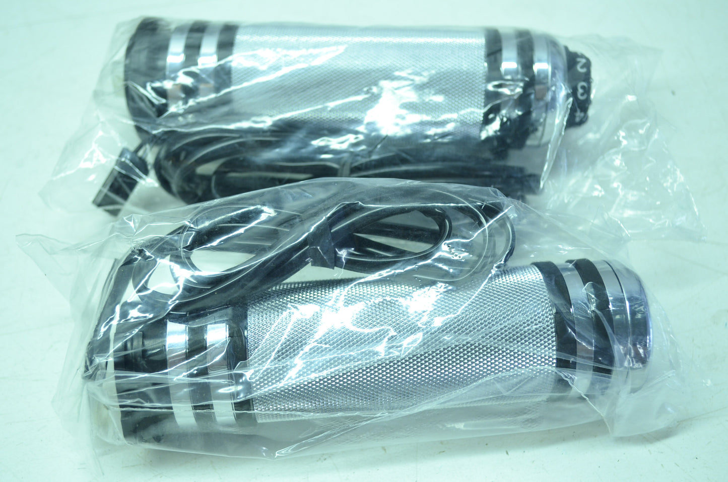 NEW OEM Harley Davidson Heat Hand Grip Kit Billet Narrow Style 56822-03 NOS