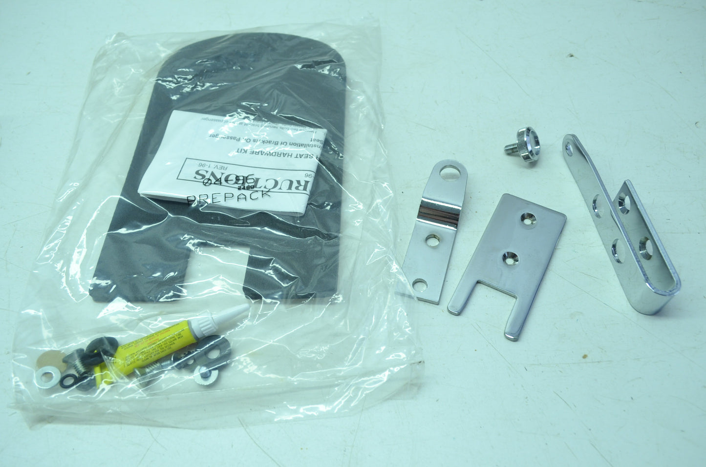 NEW OEM Harley Davidson Detachable Pillion Hardware Kit 51656-96 NOS