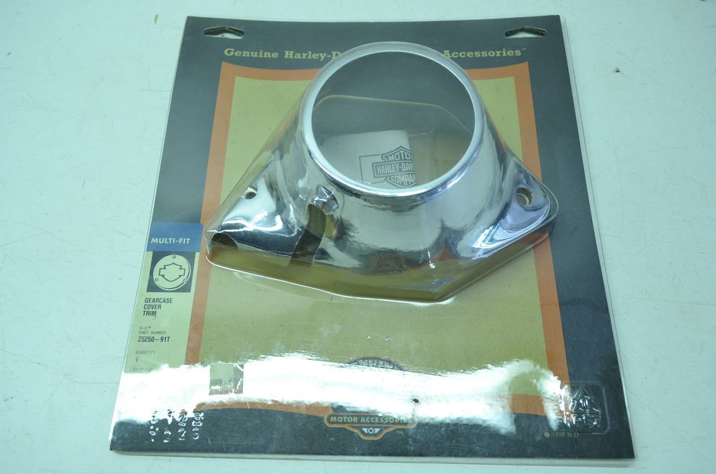 OEM Harley-Davidson 25250-91T Gearcase Cover Trim NOS
