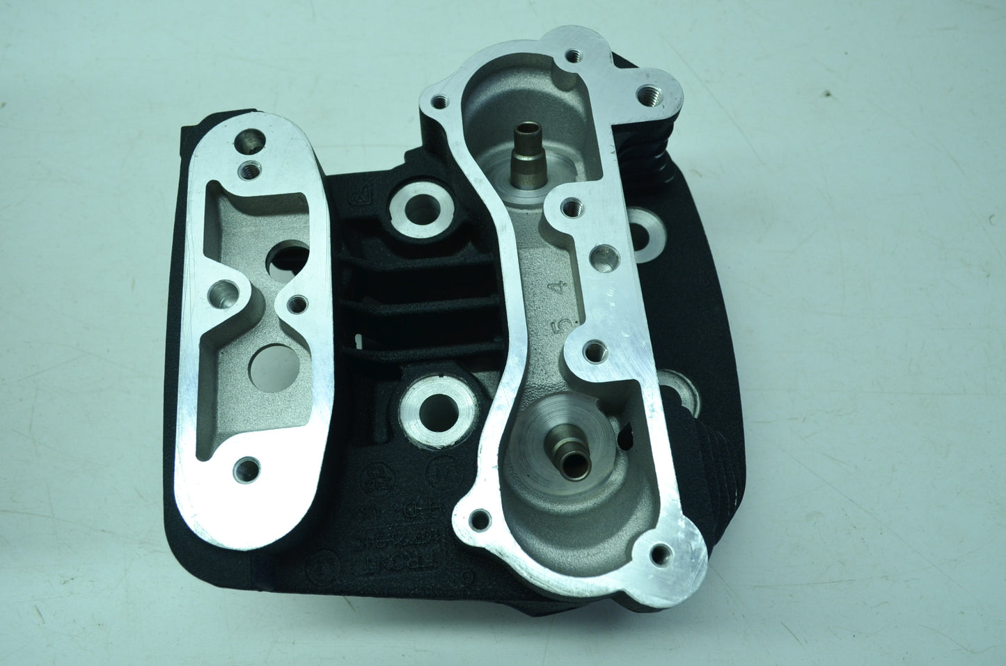 NEW OEM Harley Davidson Front Cylinder Head FXR Dyna Softail Touring 16692-92 NO