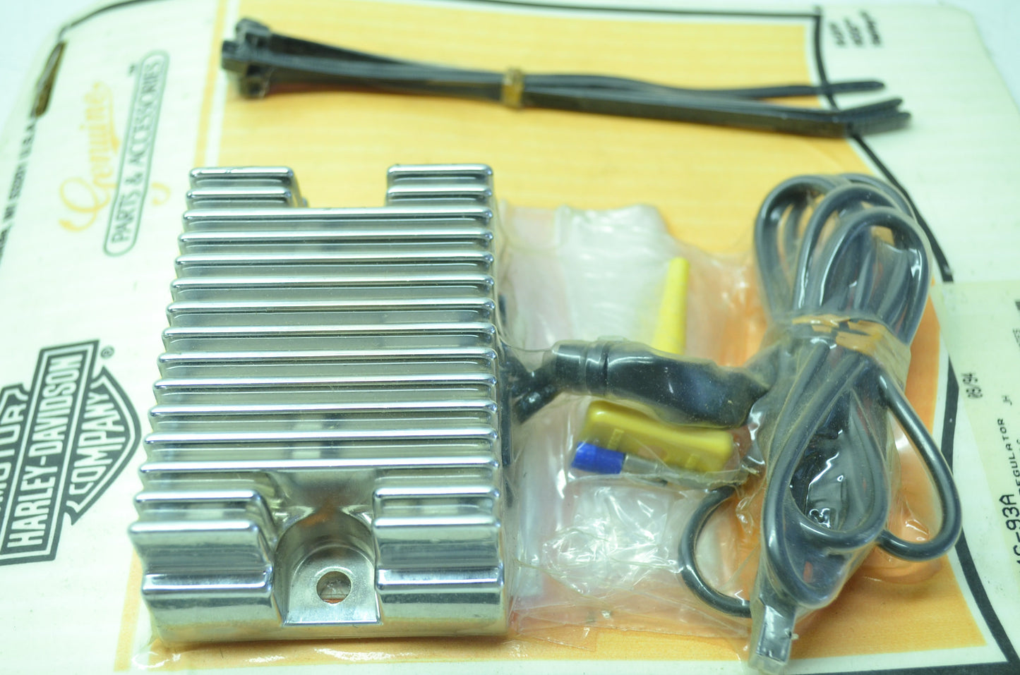 OEM Harley-Davidson 74546-93A Chrome Voltage Regulator NOS