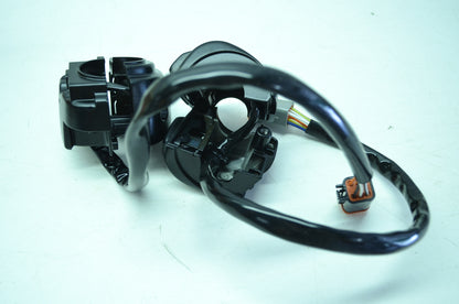 OEM Harley-Davidson 70086-00 Handlebar Switch Kit NOS