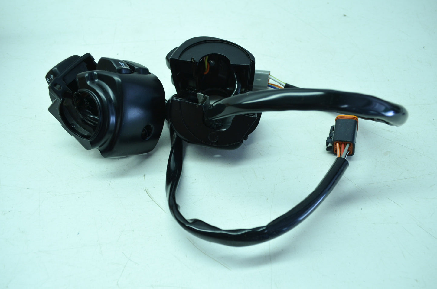 OEM Harley-Davidson 70086-00 Handlebar Switch Kit NOS