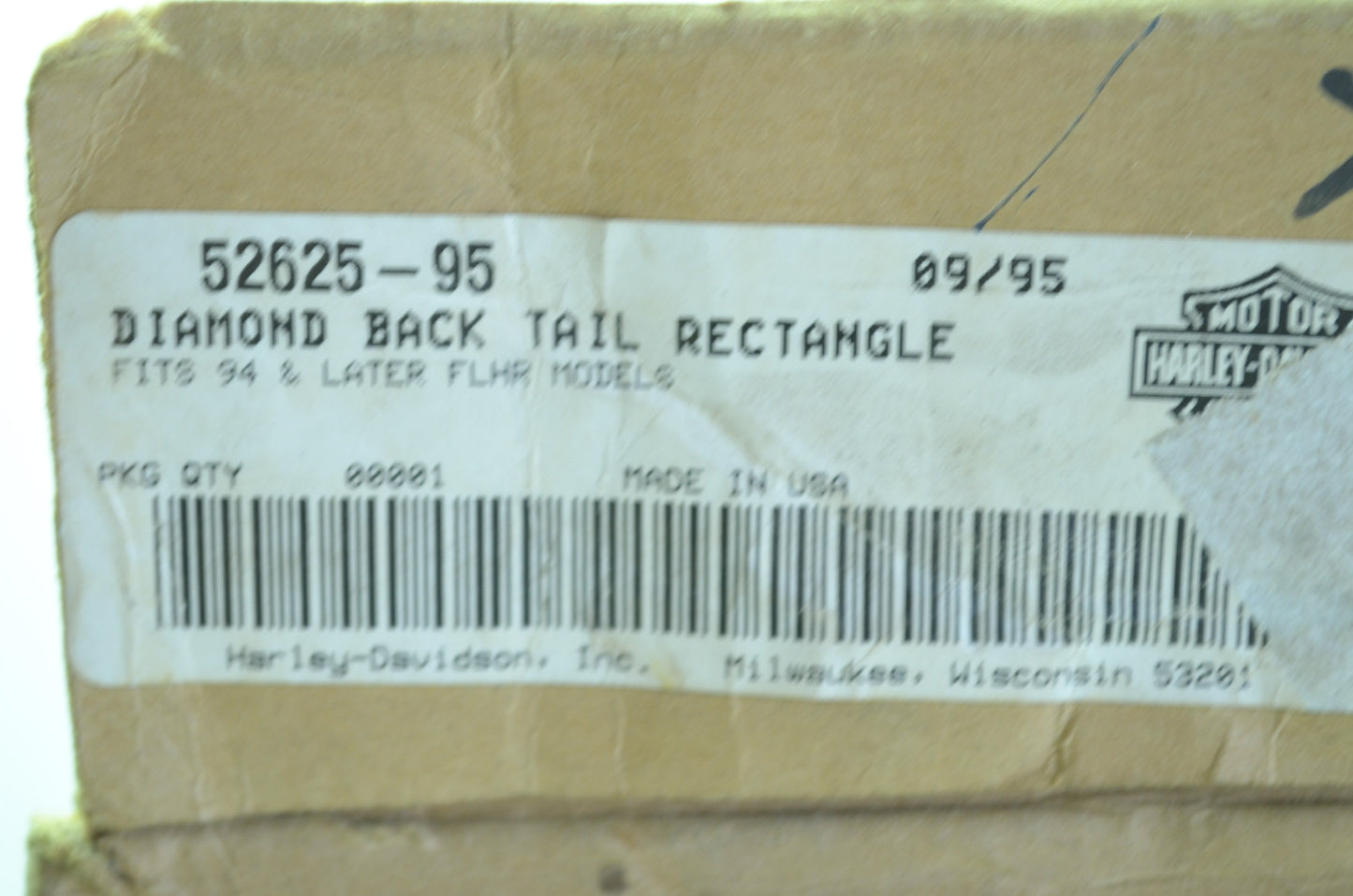 NEW OEM Harley Davidson Diamond Back Tail Rectangle Fender 52625-95 NOS