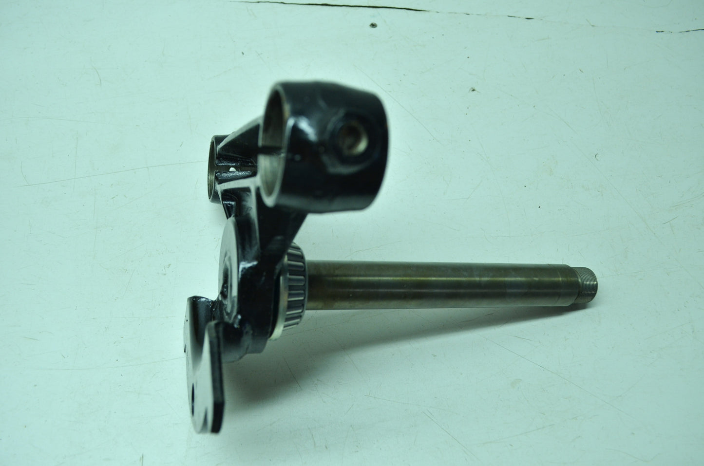 OEM Harley-Davidson 47693-81 Lower Fork Bracket Assembly NOS