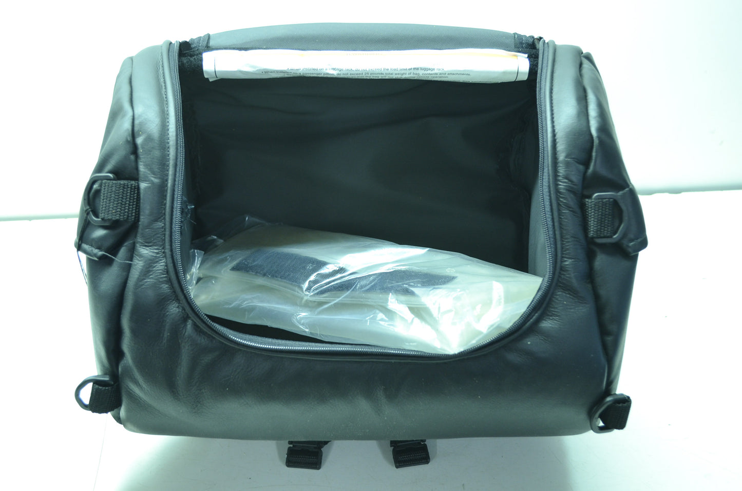 NEW OEM Harley Davidson Rack Sac Bag Touring Backrest Leather 98911-01 NOS