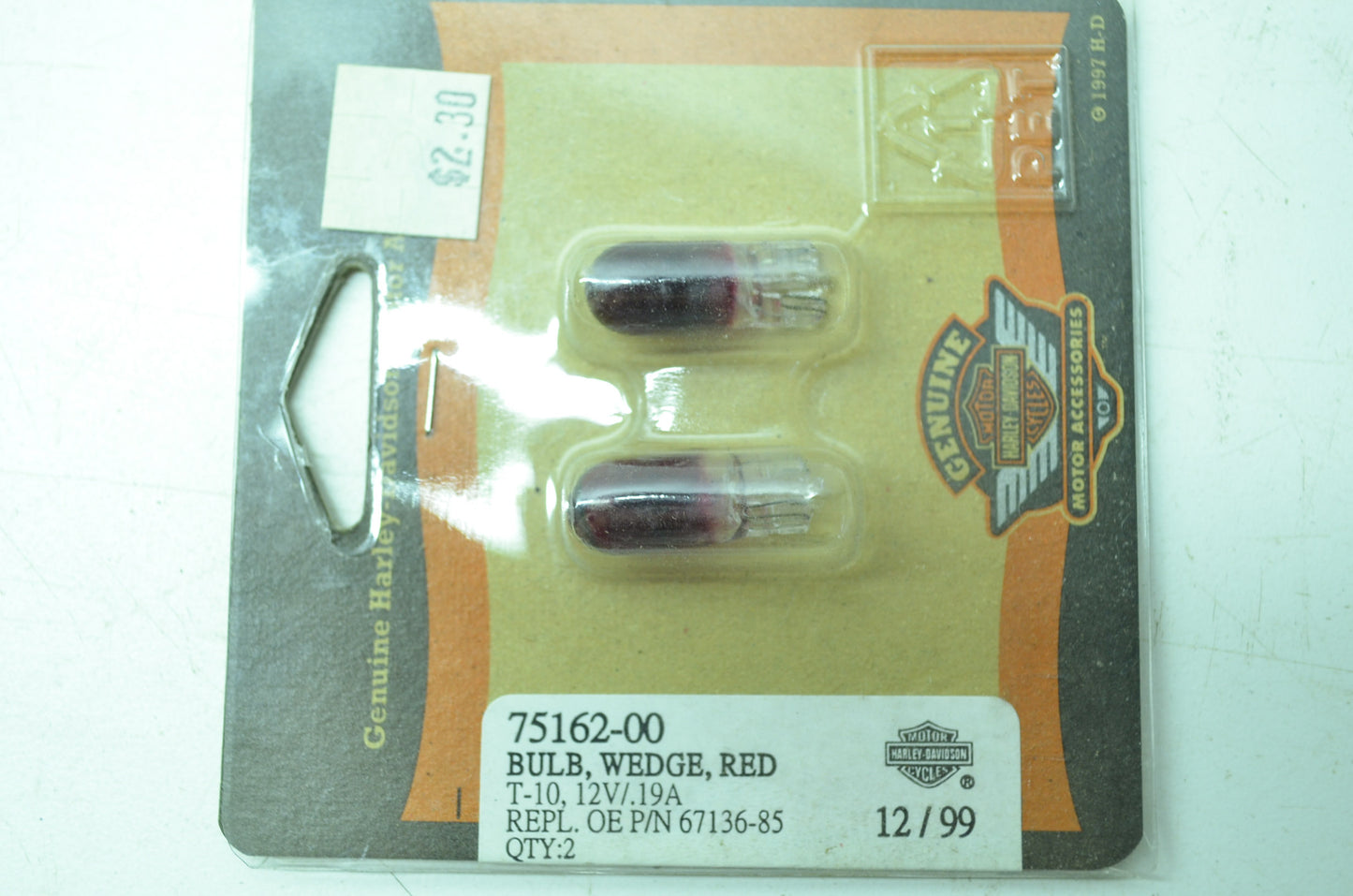OEM Harley-Davidson 75162-00 Bulb Type T-3 1/4 #161 Red NOS