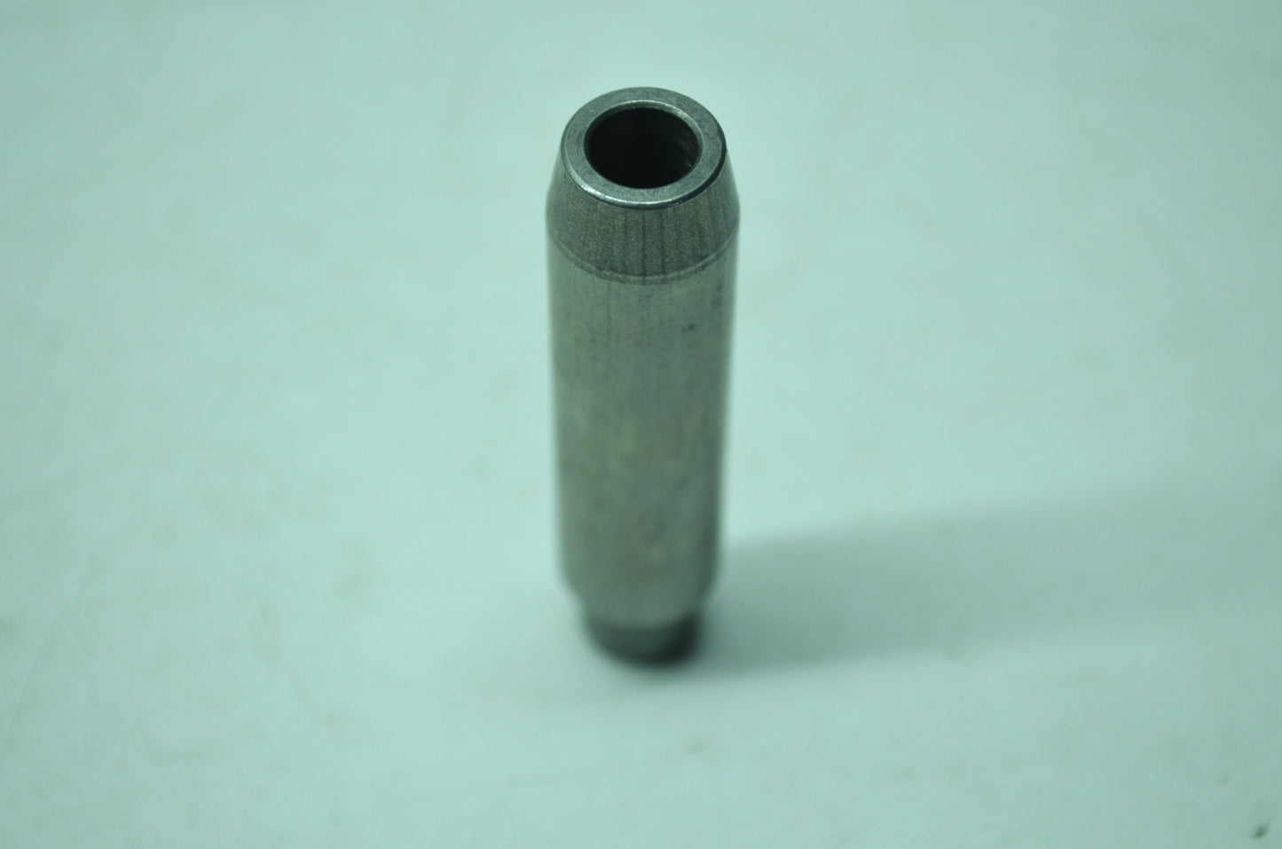 OEM Harley-Davidson 18112-92 Valve Guide NOS