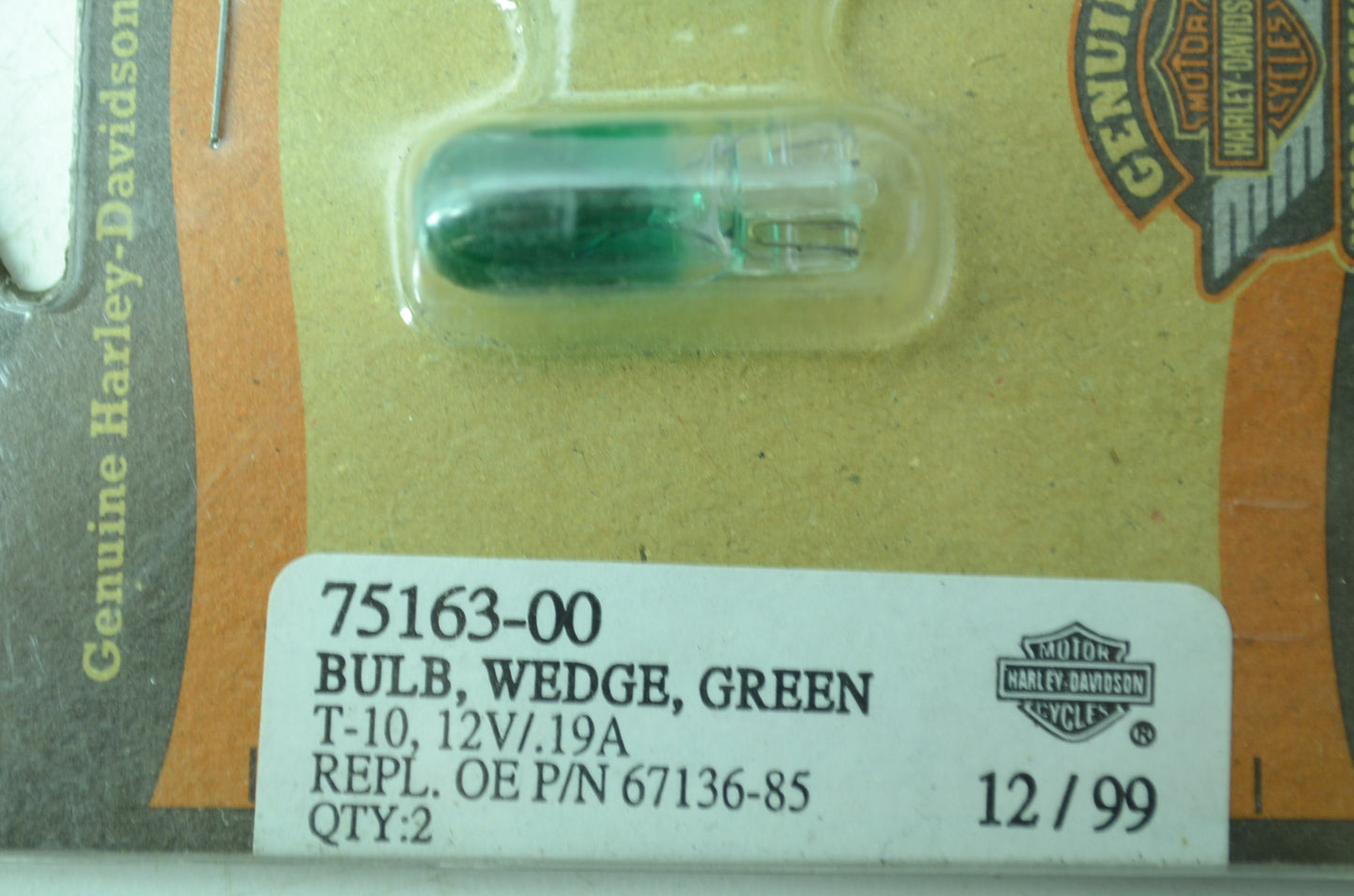 OEM Harley-Davidson 75163-00 Bulb Type T-3 1/4 #161 Green NOS