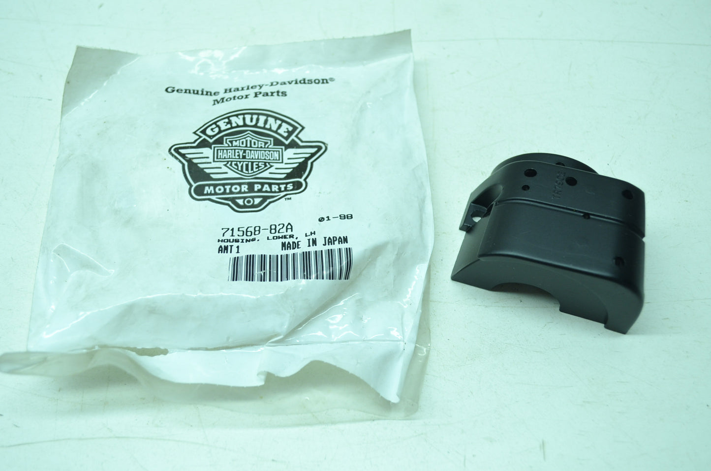 OEM Harley-Davidson 71568-82A Left Hand Lower Housing NOS