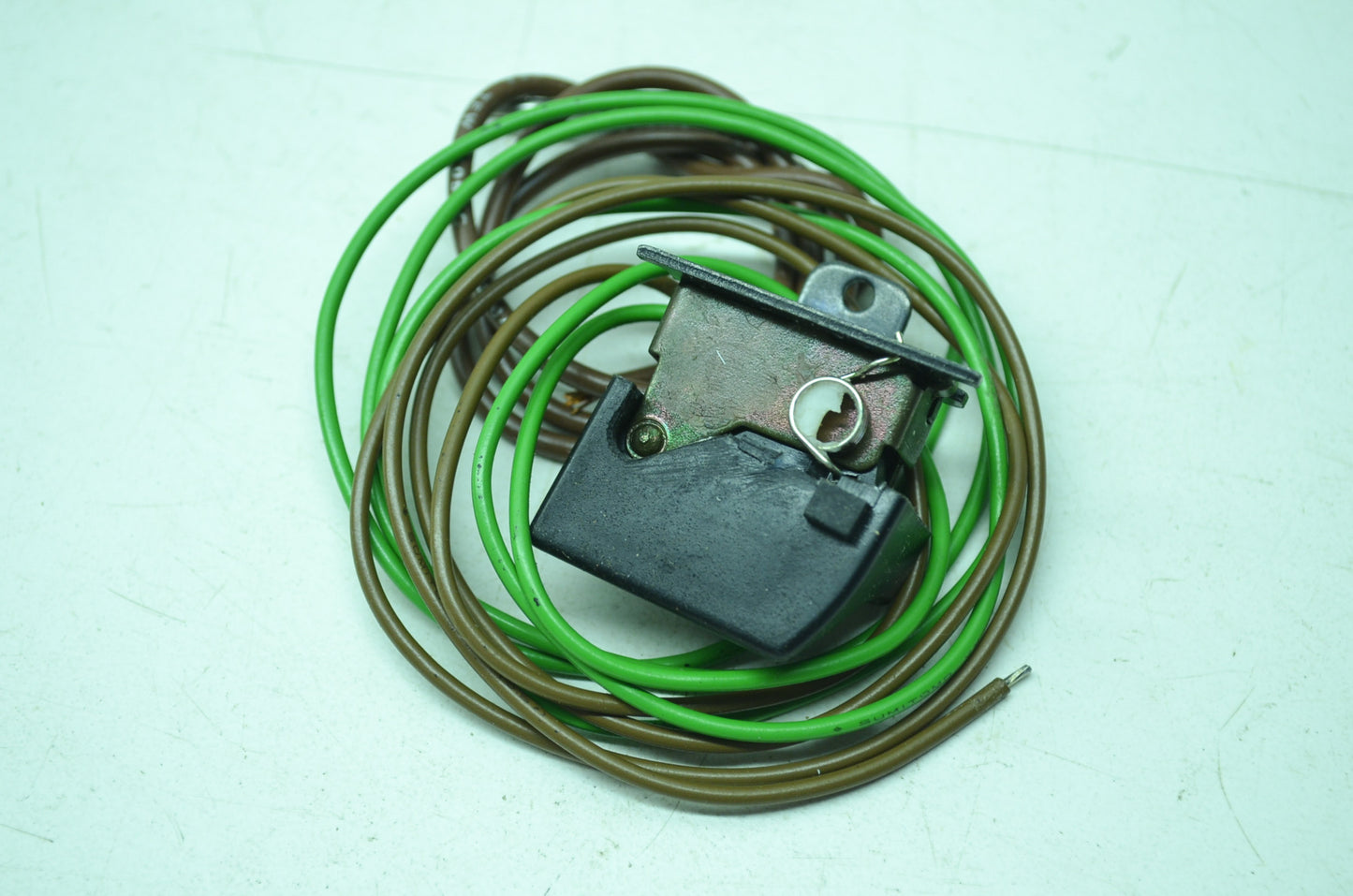 OEM Harley-Davidson 71572-82A Right Directional Switch Kit NOS