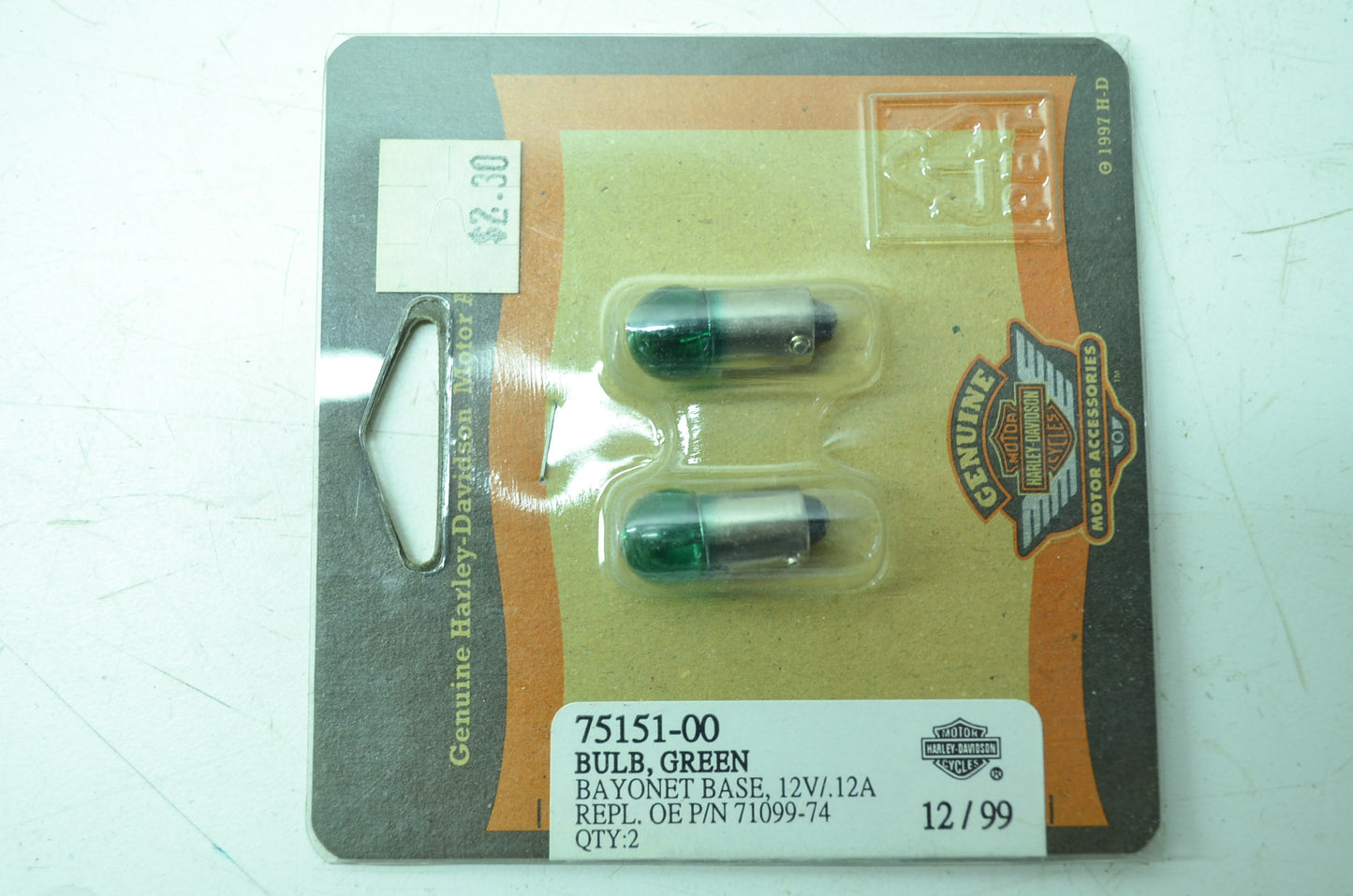 OEM Harley-Davidson 75151-00 Green Trade Bulb #53 NOS