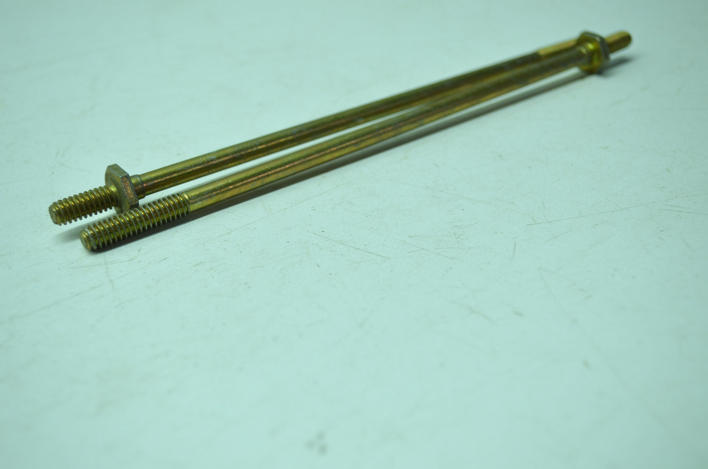 OEM Harley-Davidson 31535-66 Bolt Qty 2 NOS