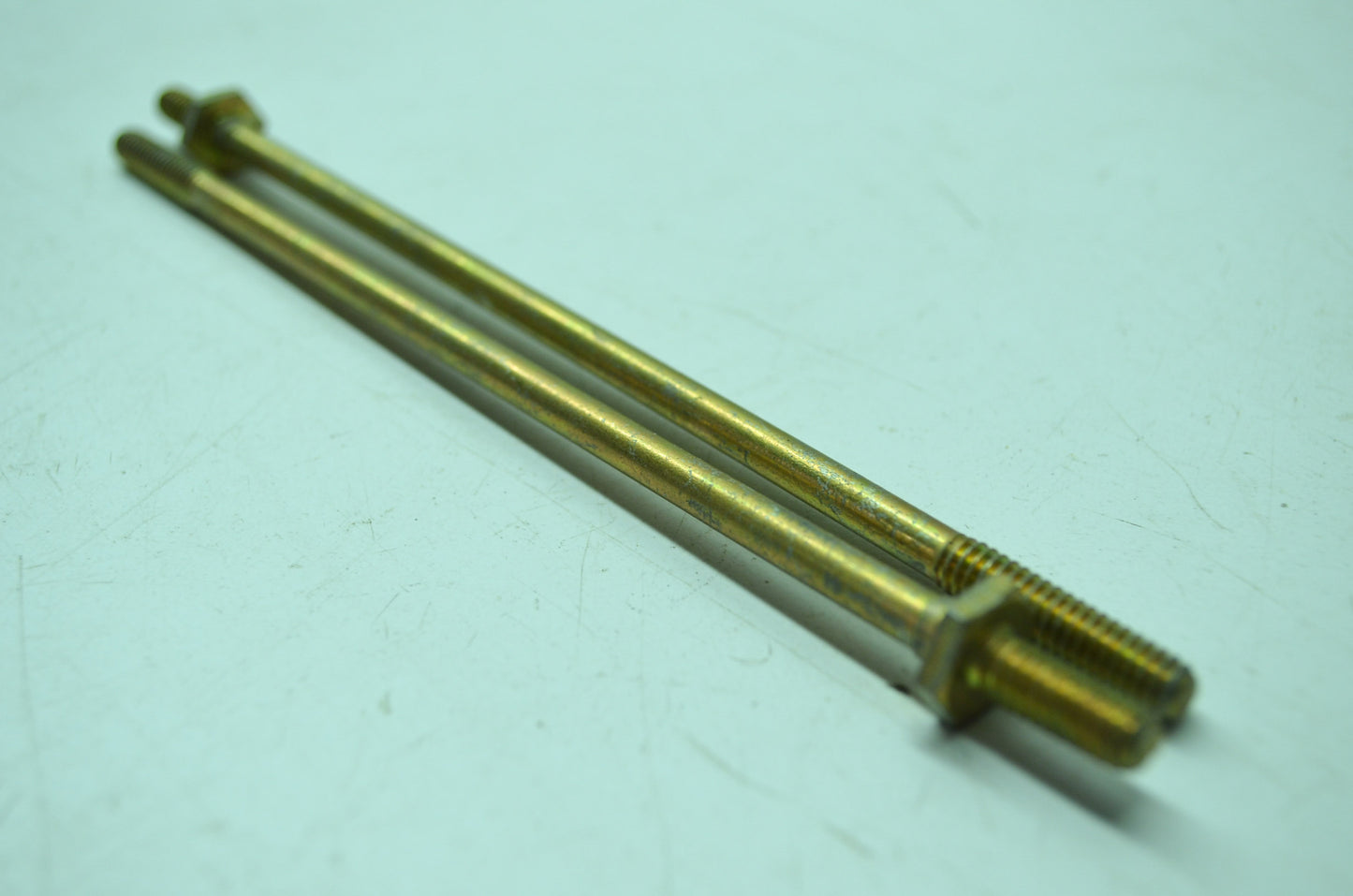 OEM Harley-Davidson 31535-66 Bolt Qty 2 NOS