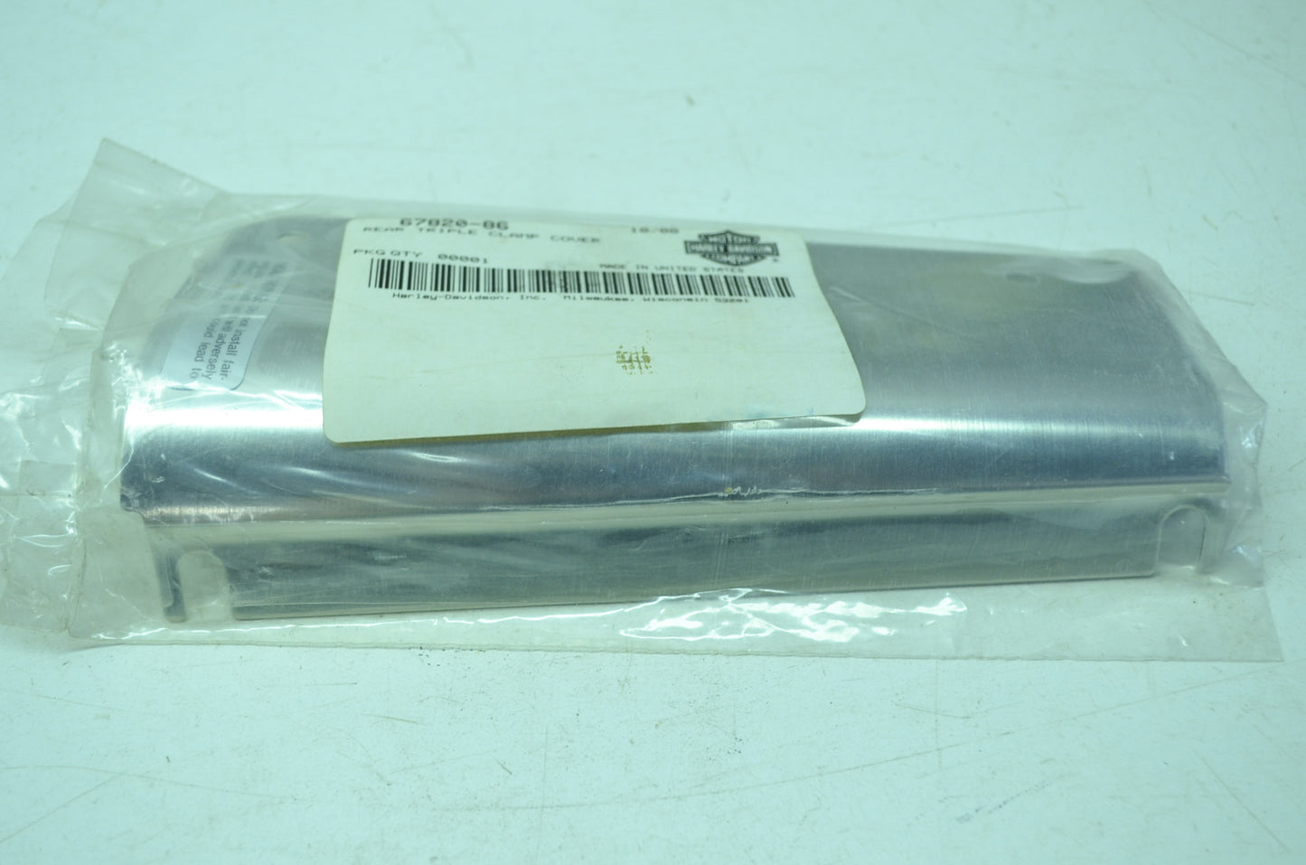 OEM Harley-Davidson 67820-86 Right Rear Triple Clamp Cover NOS