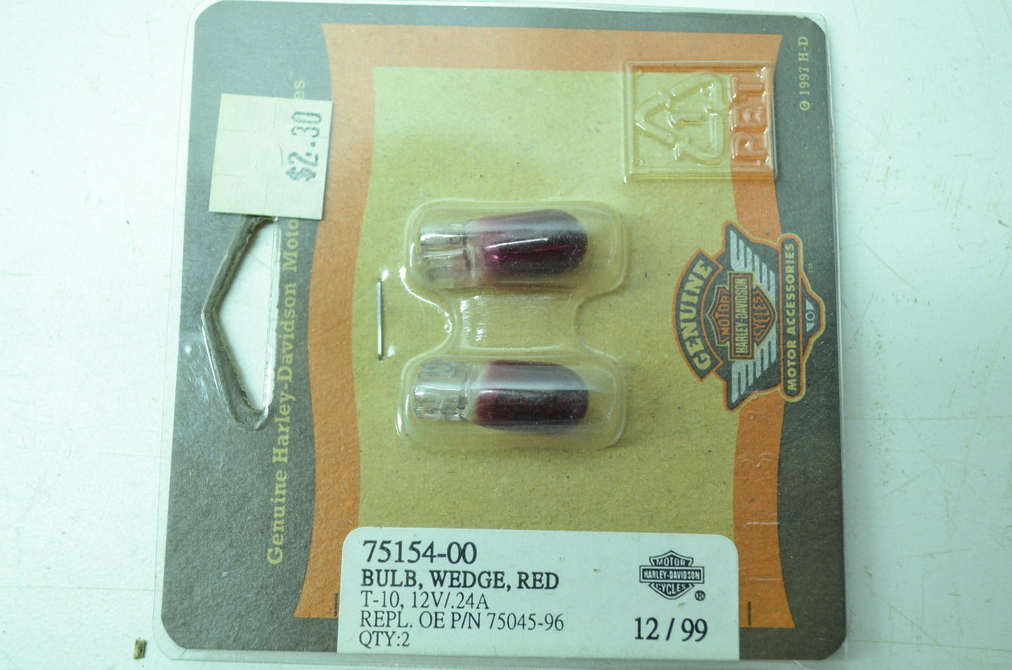 OEM Harley-Davidson 75154-00 Bulb Type T-3 1/4 #158 Red NOS