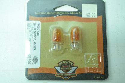OEM Harley-Davidson 75193-01 Bulb Type T-3 1/4 #158 Amber NOS