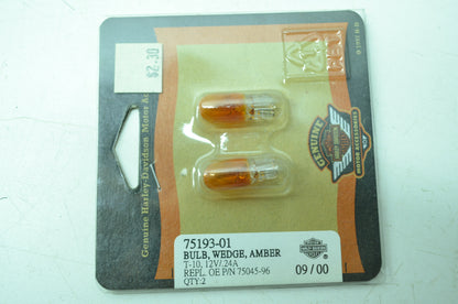 OEM Harley-Davidson 75193-01 Bulb Type T-3 1/4 #158 Amber NOS
