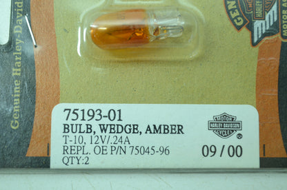 OEM Harley-Davidson 75193-01 Bulb Type T-3 1/4 #158 Amber NOS