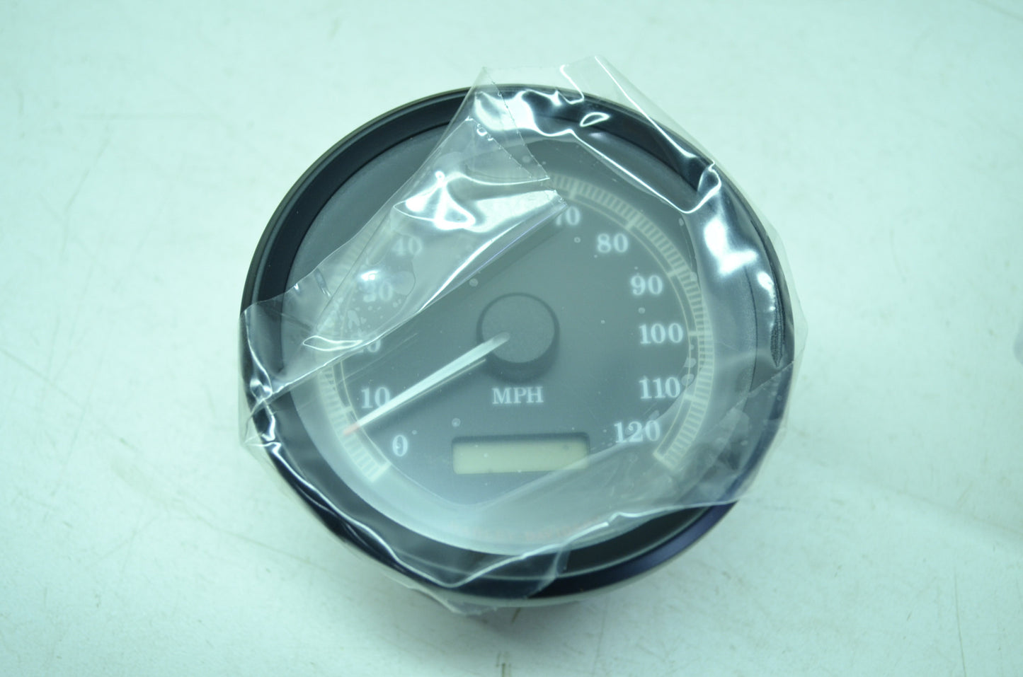 NEW OEM Harley Davidson Speedometer Kit 67037-96B NOS