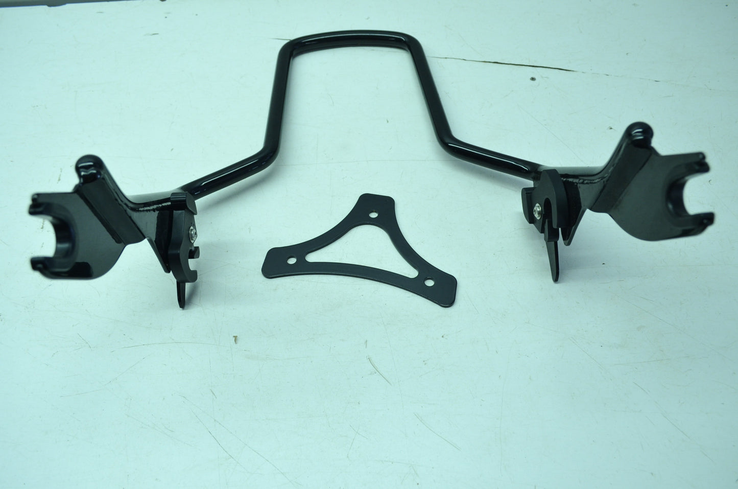 Standard Upright Sissy Bar Kit FLHR FLHX FLTR NOS