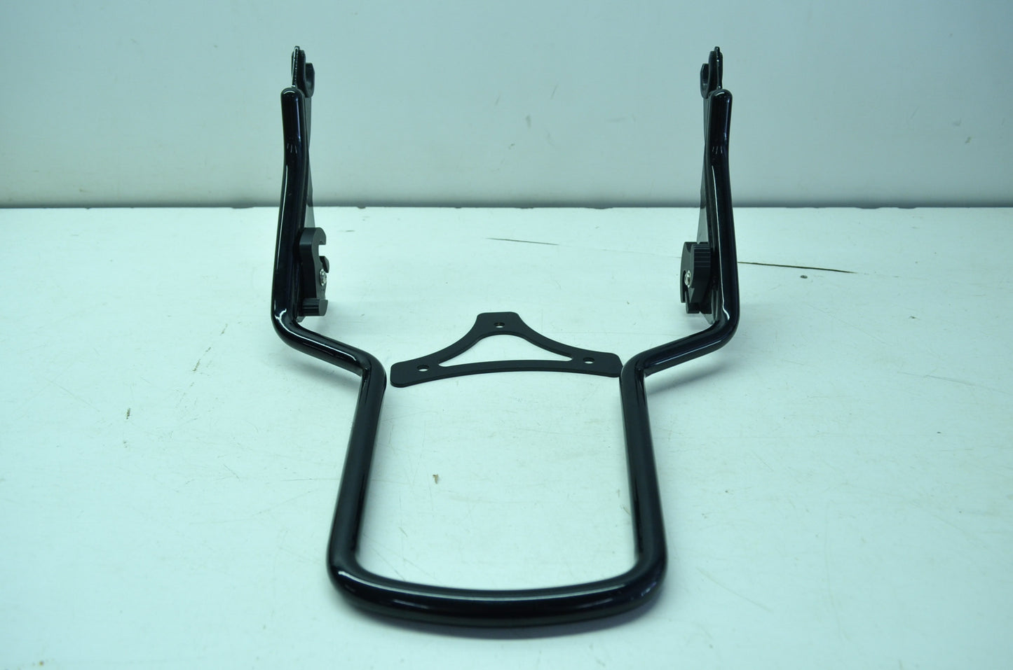 Standard Upright Sissy Bar Kit FLHR FLHX FLTR NOS