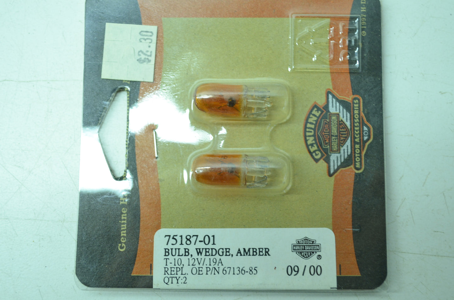 OEM Harley-Davidson 75187-01 Bulb Type T-3 1/4 #161 Amber NOS