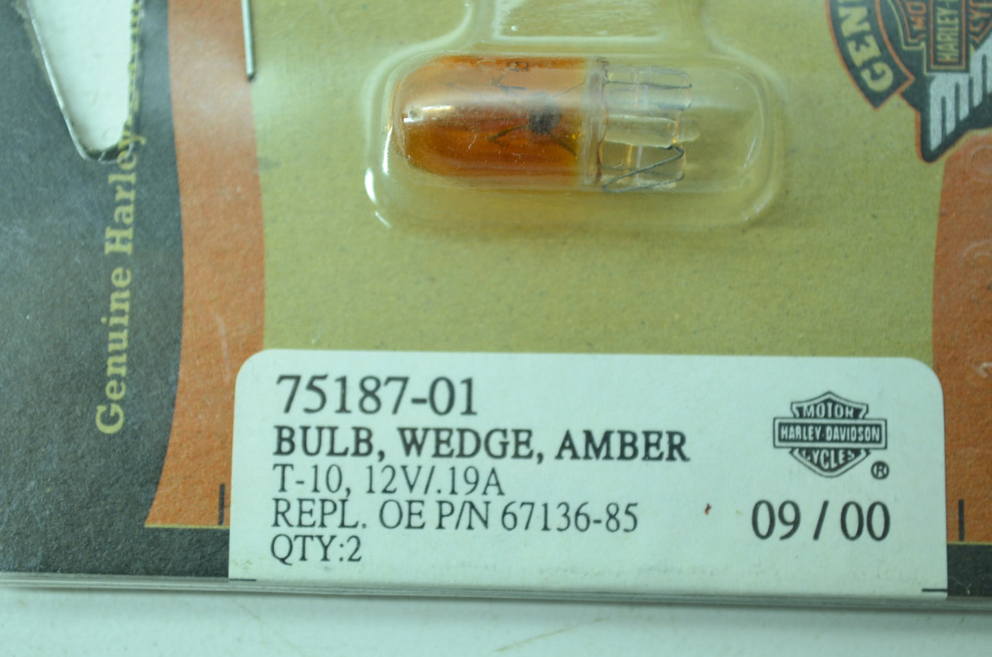 OEM Harley-Davidson 75187-01 Bulb Type T-3 1/4 #161 Amber NOS