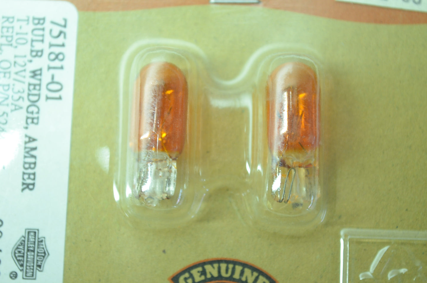 OEM Harley-Davidson 75181-01 Bulb Type T-3 1/4 #168 Amber NOS