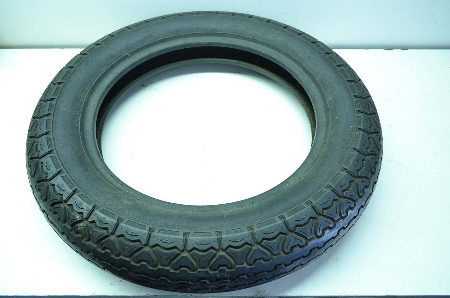 Motorcycle Harley Davidson Front Tire MT90B16 74S NOS